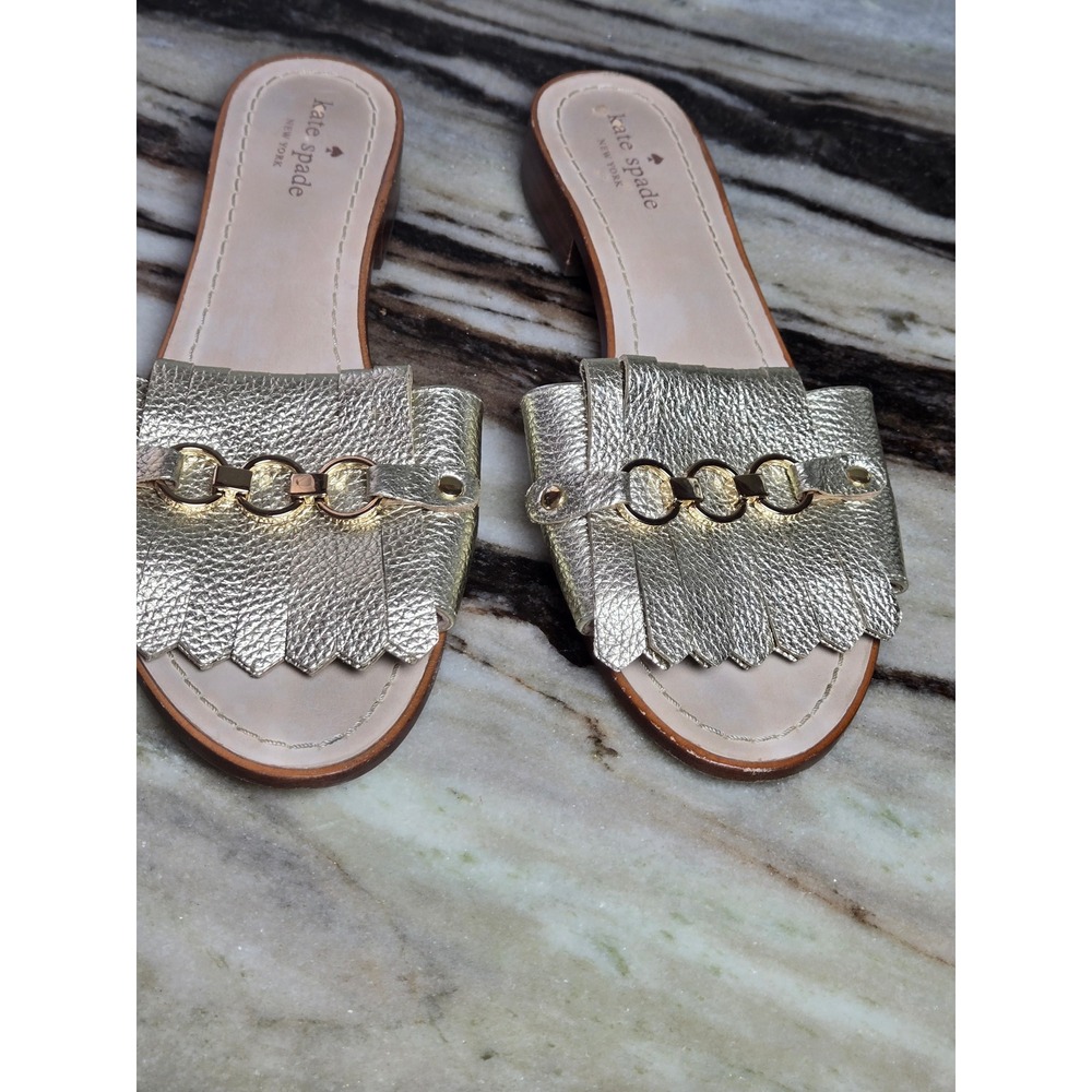 Kate Spade New York Gold Metallic Leather Kiltie Fringe Chain Slide Sandals 9.5M - Picture 2 of 10